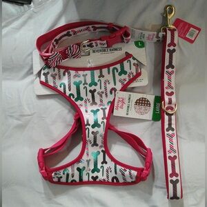 Merry & Bright Dog Bones Reversible Dog Harness, Collar and Leash Set (L)